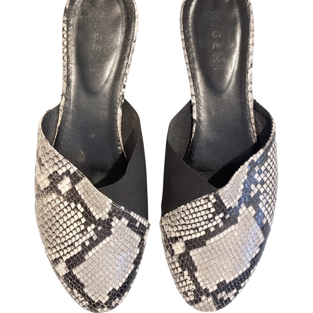M. Gemi Gray & Black Snakeskin Pointed-toe Flats | Made in Italy | Size 41 / 10